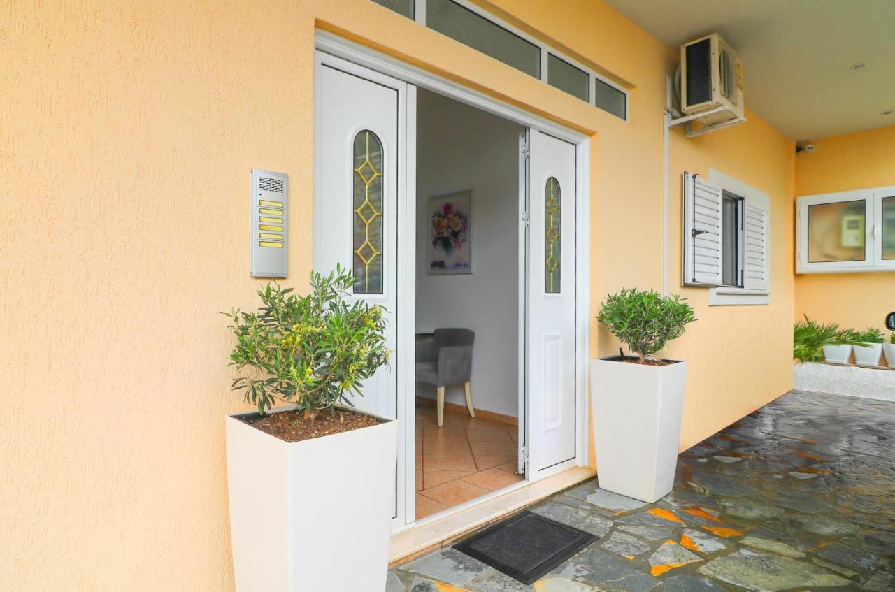 Apartment Lido *